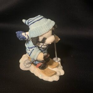 Mary Moo Moos Barn to ski